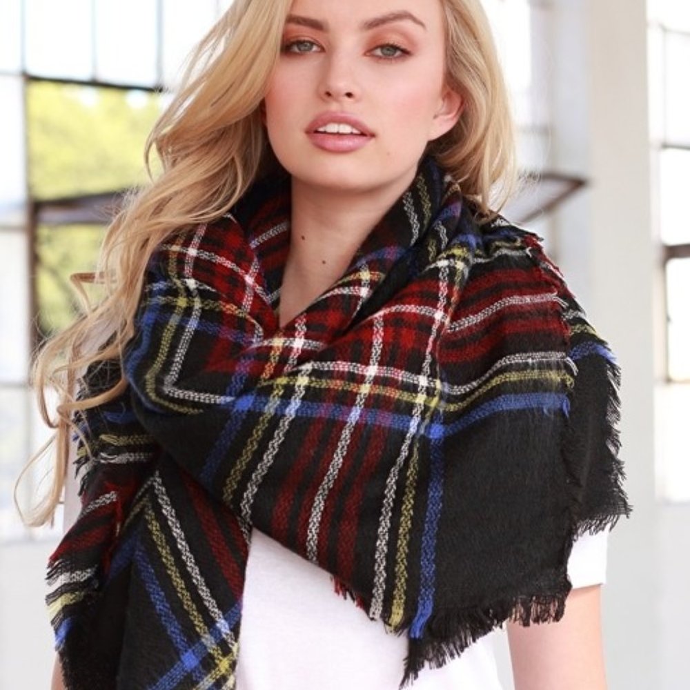 Black Plaid Blanket Scarf